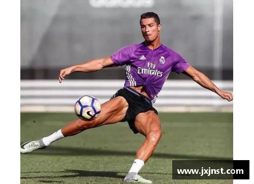 MYBALL迈博官网足球球星风流韵事揭秘 球场外的爱恨情仇与绯闻传奇